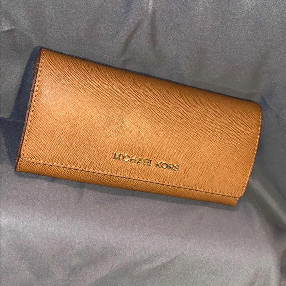Michael Kors wallet
